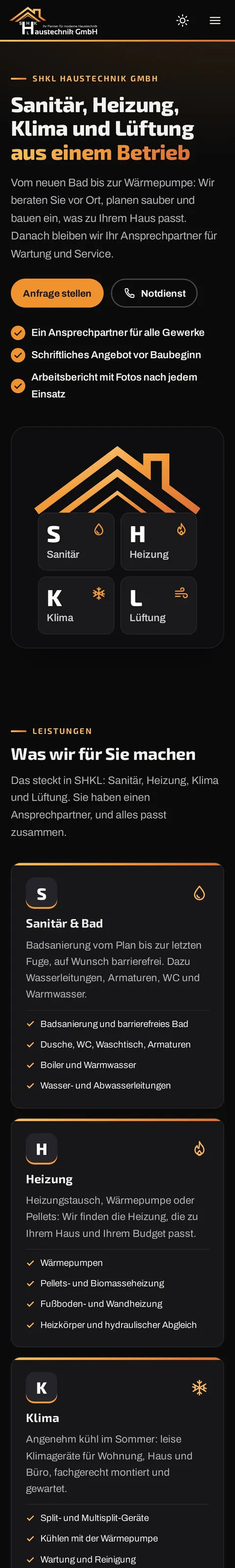 Website von SHKL Haustechnik am Handy in der dunklen Ansicht, ganze Seite zum Durchscrollen